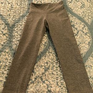 Old Navy Active Heather Grey Crop Legging